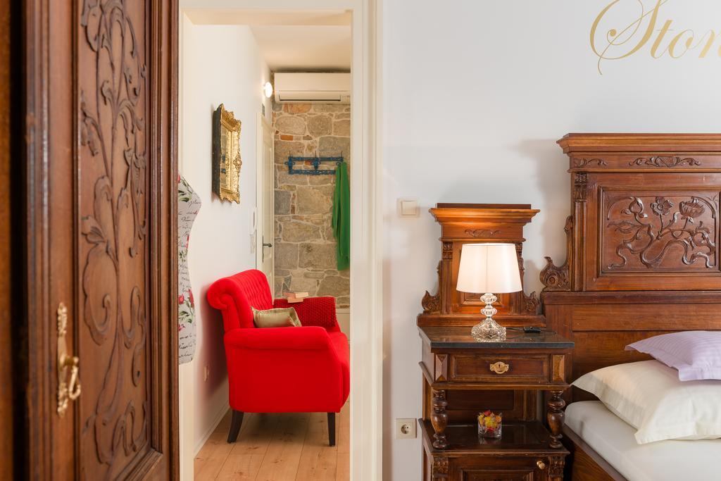 Apartment Stone *