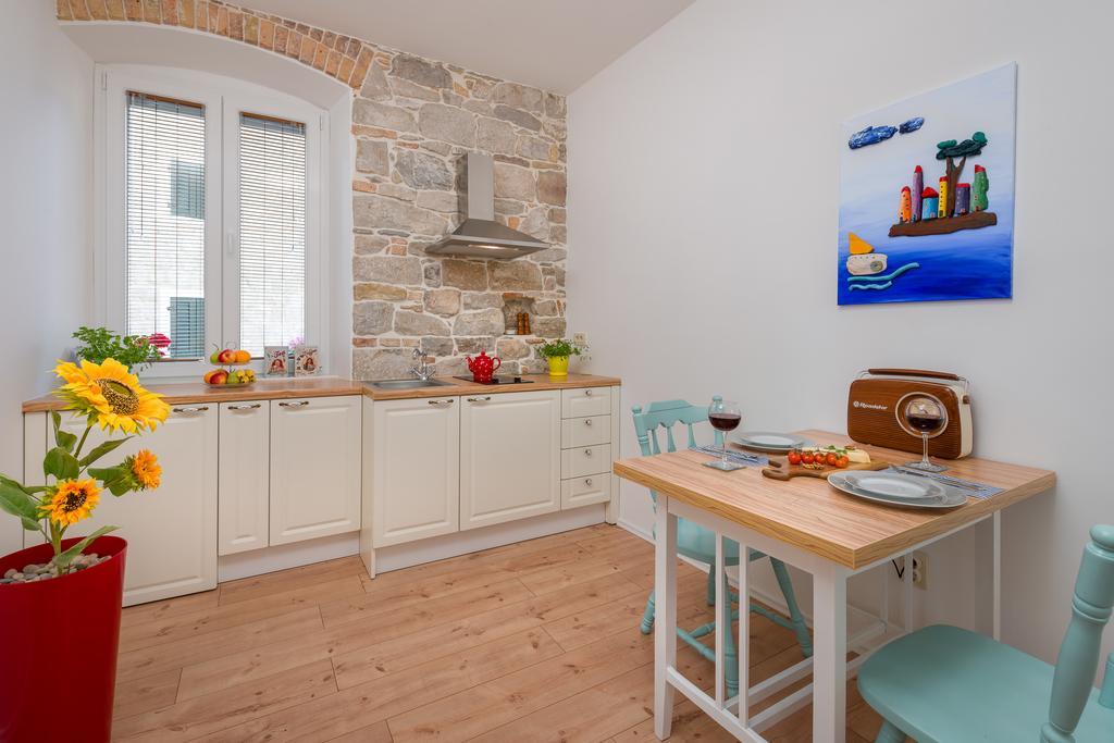 Stone Apartment Split